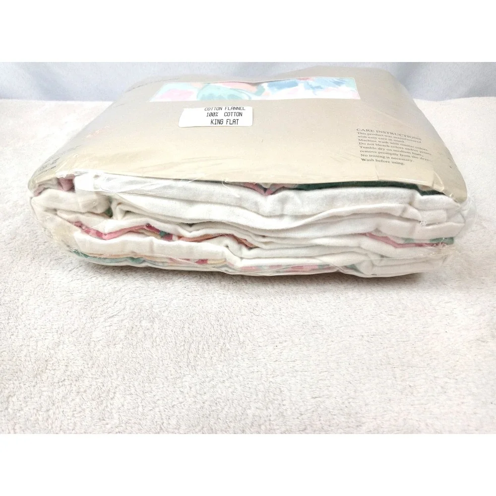 NOS Vintage Westpoint Stevens King Flat Sheet Cotton Flannel Floral‎ Irregular